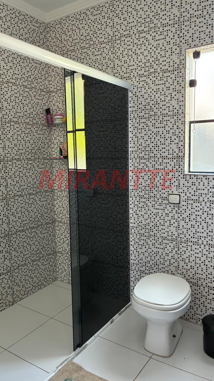 Sobrado de 180m² com 3 quartos em Jardim Guapíra