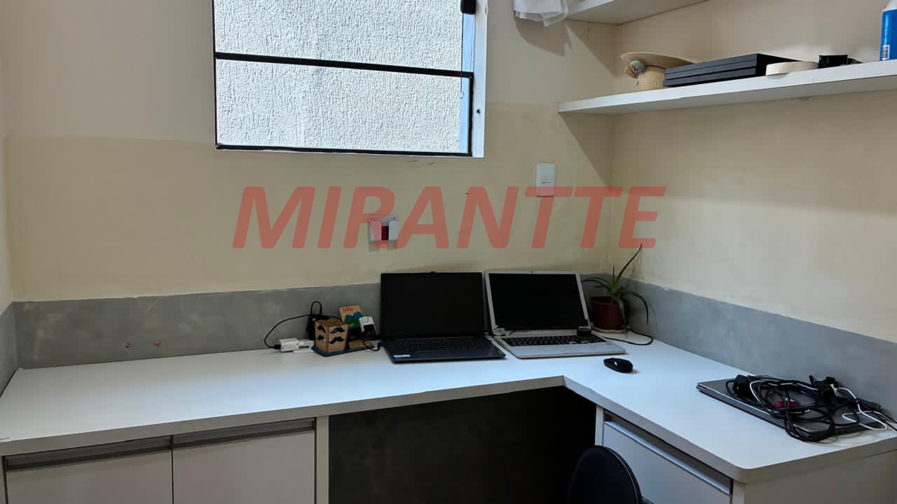 Sobrado de 180m² com 3 quartos em Jardim Guapíra