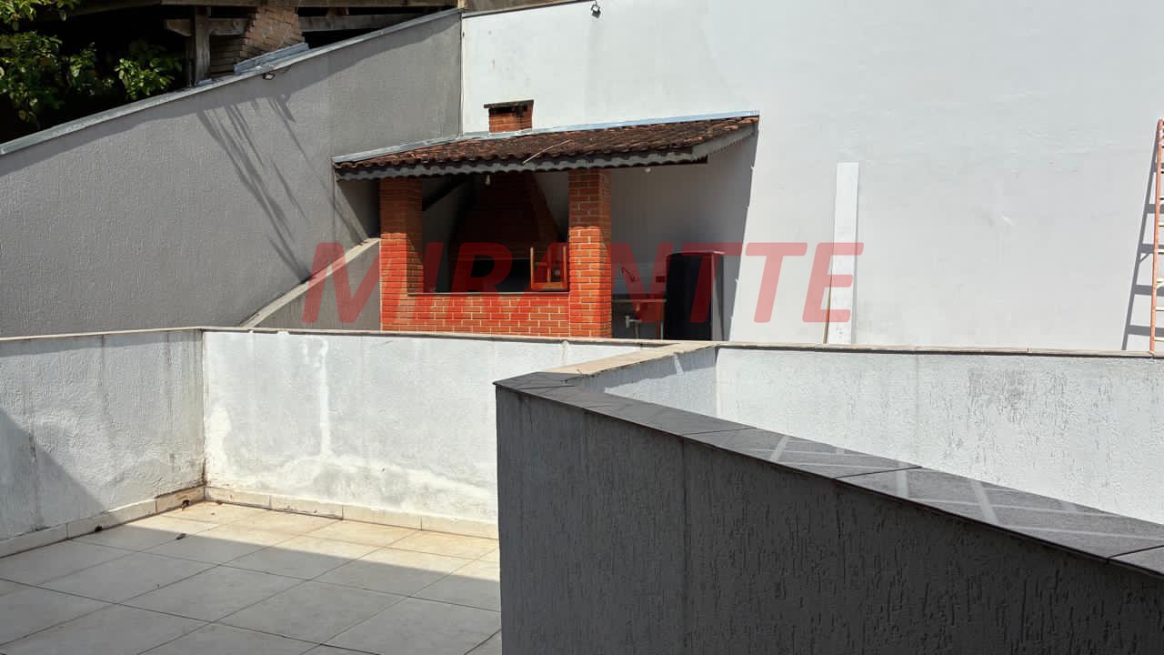 Sobrado de 180m² com 3 quartos em Jardim Guapíra