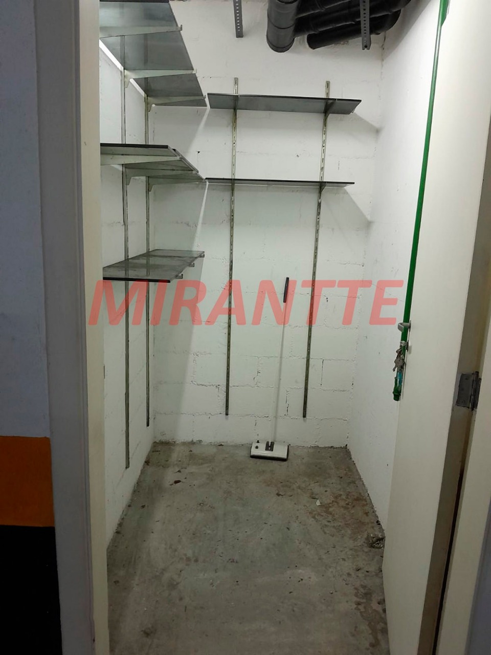 Apartamento de 94m² com 3 quartos em Água Fria
