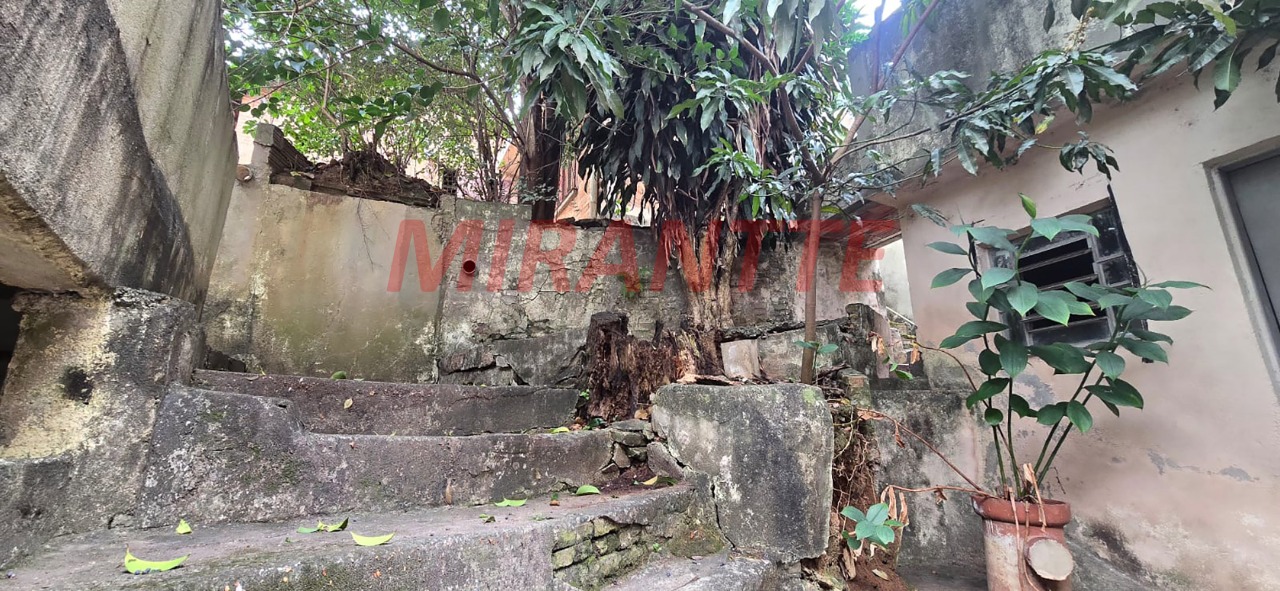 Casa terrea de 78m² com 4 quartos em Vila Dionisia
