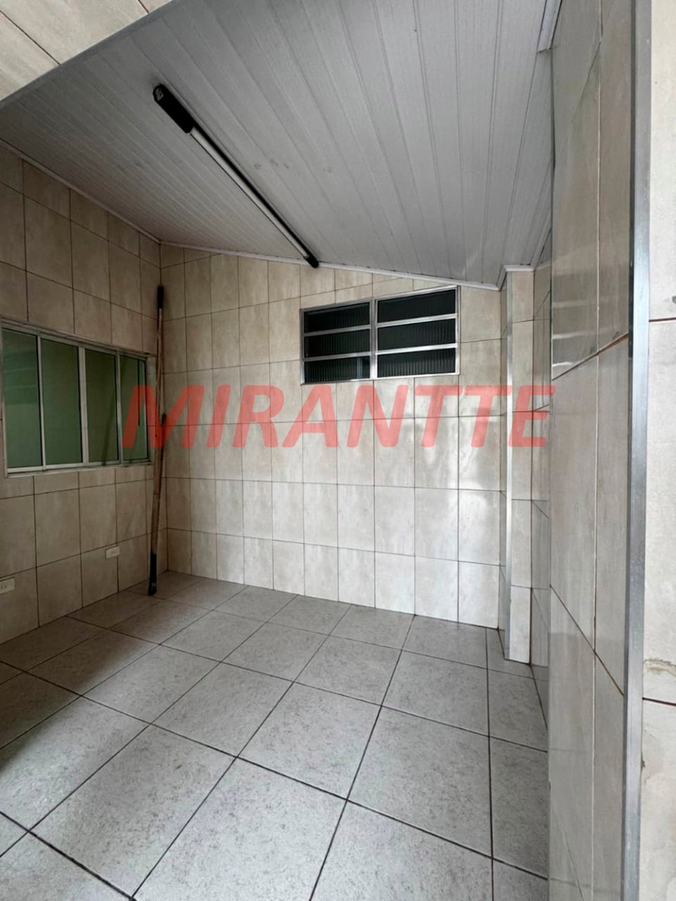 Casa terrea de 300m² com 2 quartos em Jardim Ondina