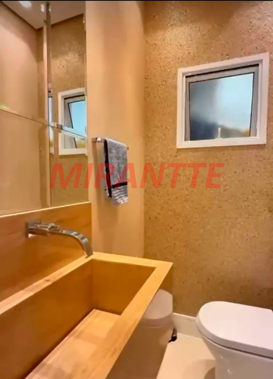 Cond. fechado de 373m² com 4 quartos em Jardim Floresta