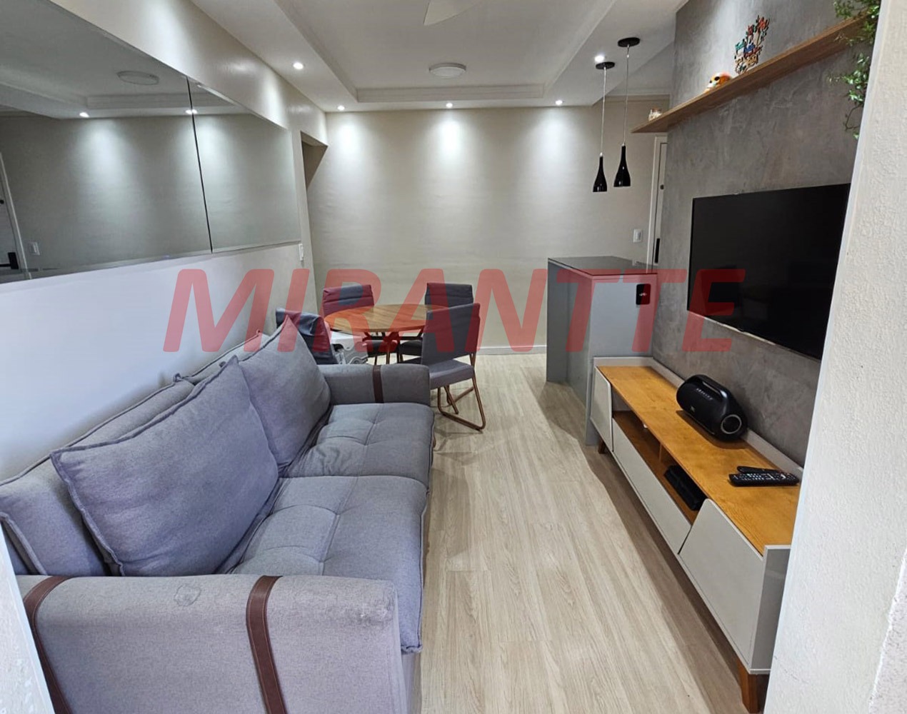 Apartamento de 49m² com 2 quartos em Vila Amália (Zona Norte)