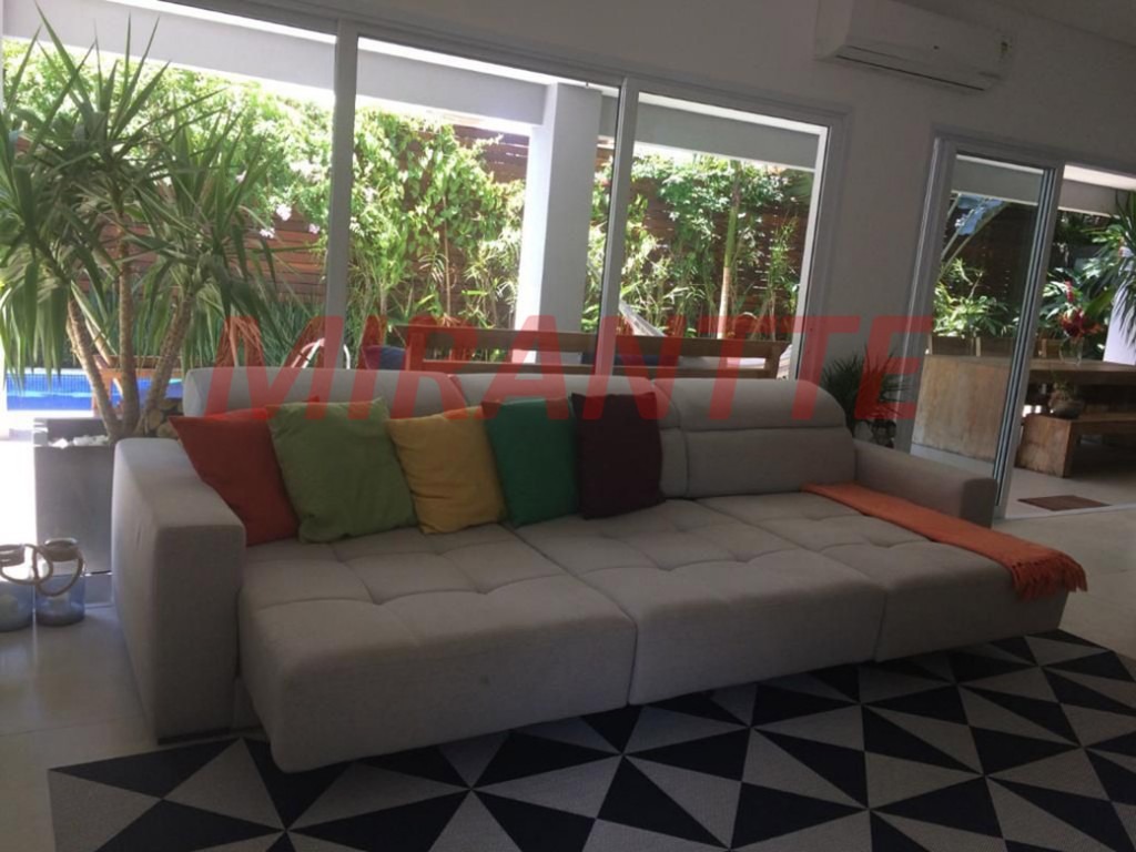 Cond. fechado de 268m² com 5 quartos em Paúba