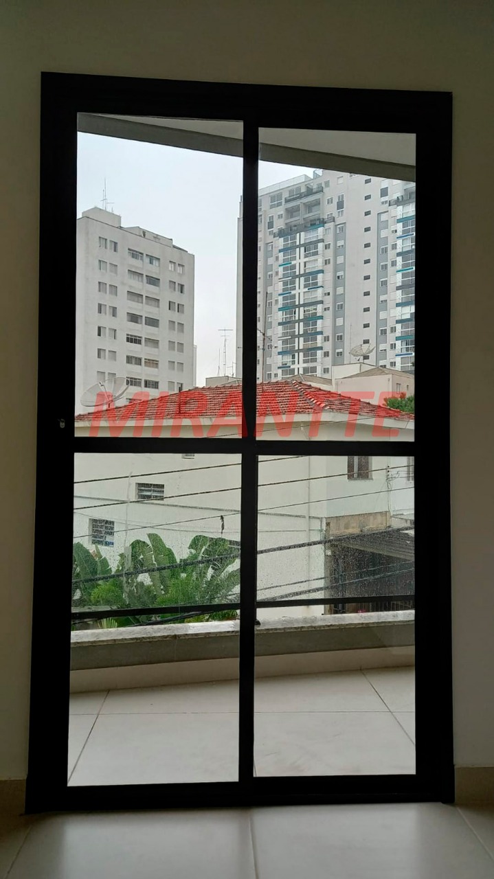 Apartamento de 40m² com 2 quartos em Água Fria