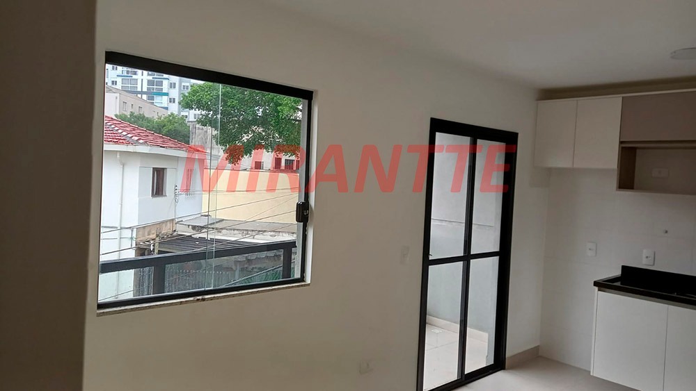 Apartamento de 40m² com 2 quartos em Água Fria