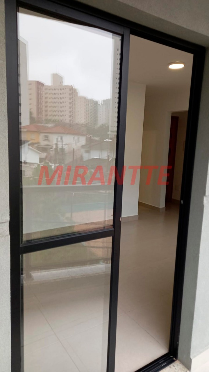 Apartamento de 40m² com 2 quartos em Água Fria