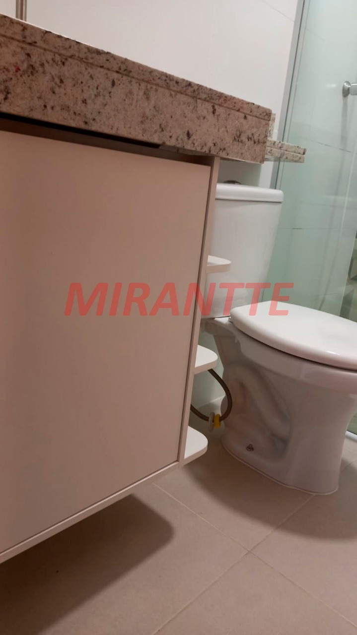 Apartamento de 40m² com 2 quartos em Água Fria