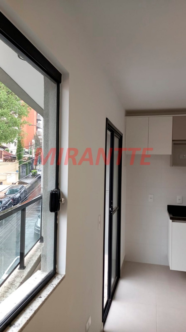Apartamento de 40m² com 2 quartos em Água Fria