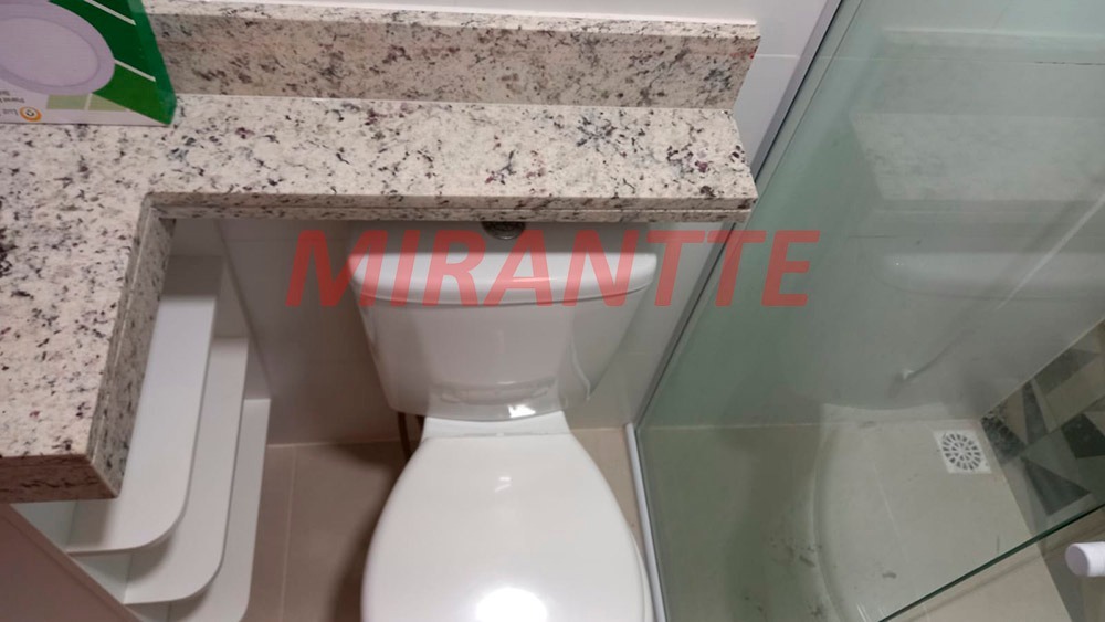 Apartamento de 40m² com 2 quartos em Água Fria