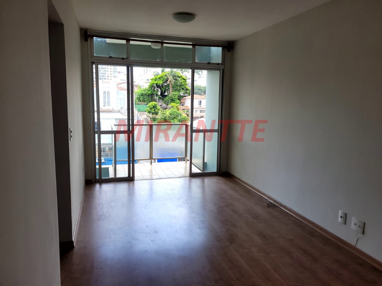 Apartamento de 60m² com 2 quartos em Santana