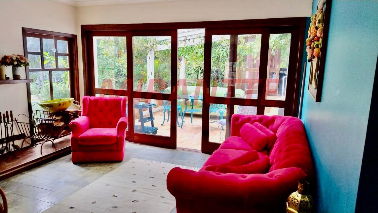Cond. fechado de 393m² com 4 quartos em Serra da Cantareira