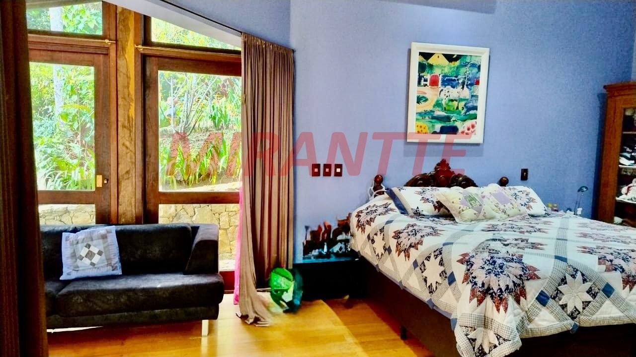 Cond. fechado de 393m² com 4 quartos em Serra da Cantareira