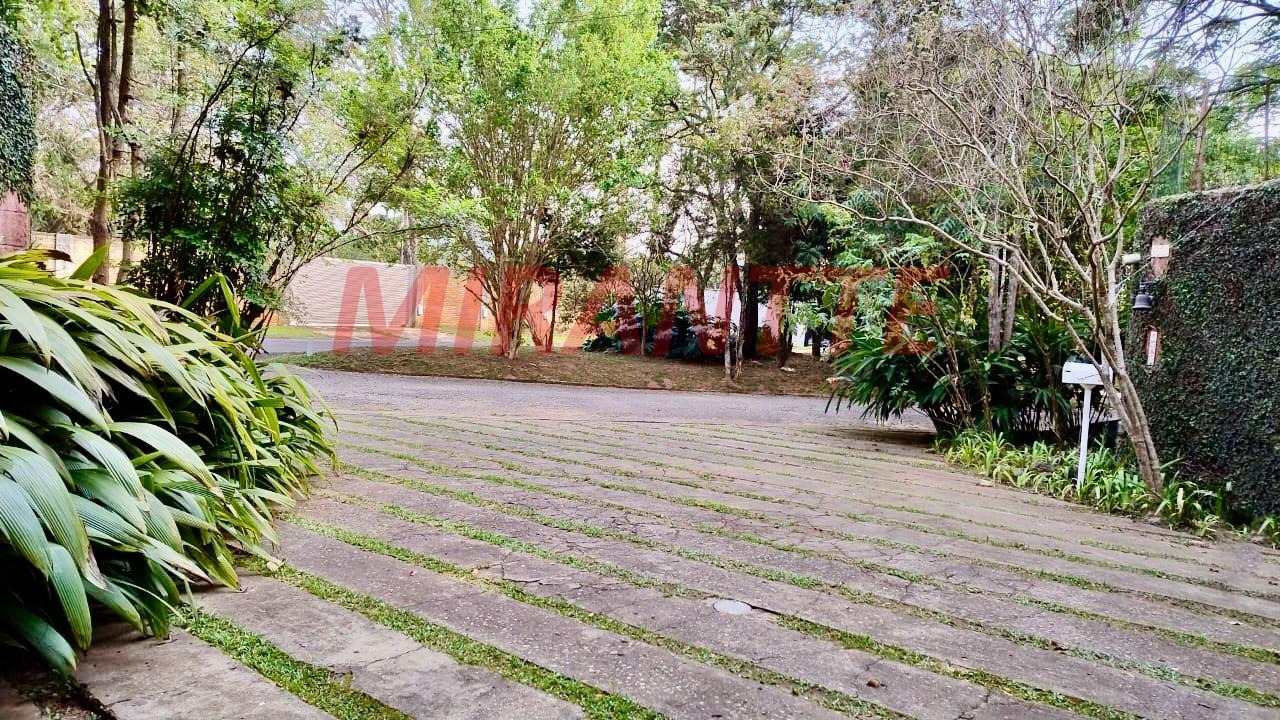 Cond. fechado de 393m² com 4 quartos em Serra da Cantareira
