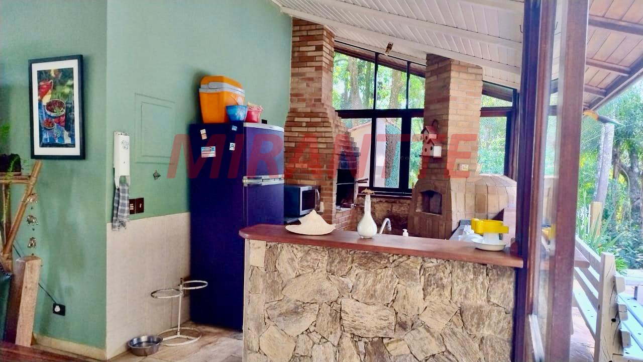 Cond. fechado de 393m² com 4 quartos em Serra da Cantareira
