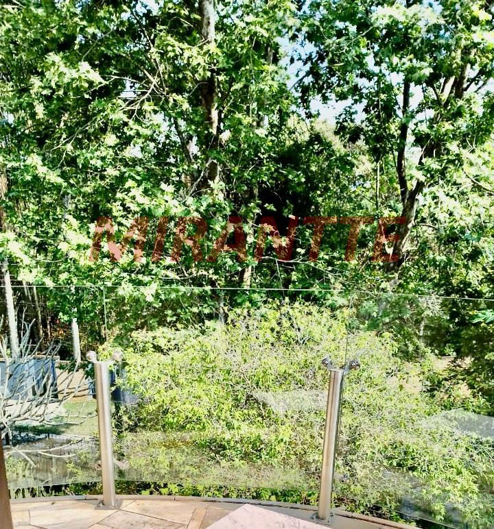 Cond. fechado de 393m² com 4 quartos em Serra da Cantareira