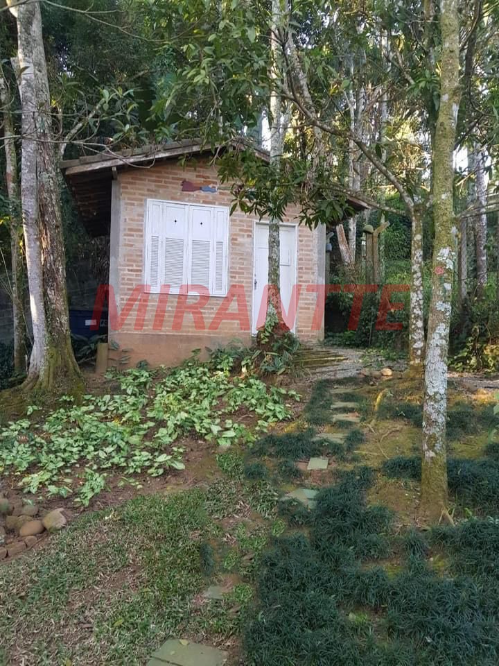 Cond. fechado de 393m² com 4 quartos em Serra da Cantareira
