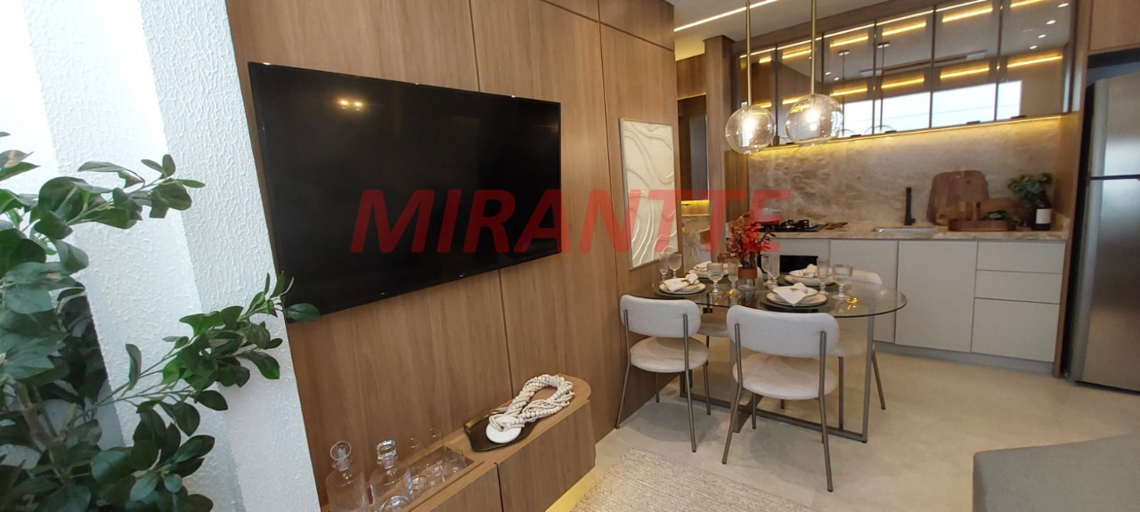 Apartamento de 35m² com 2 quartos em Jaçana