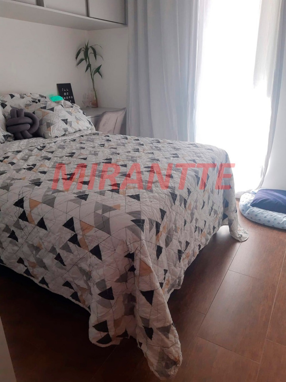 Cond. fechado de 63m² com 2 quartos em Água Fria