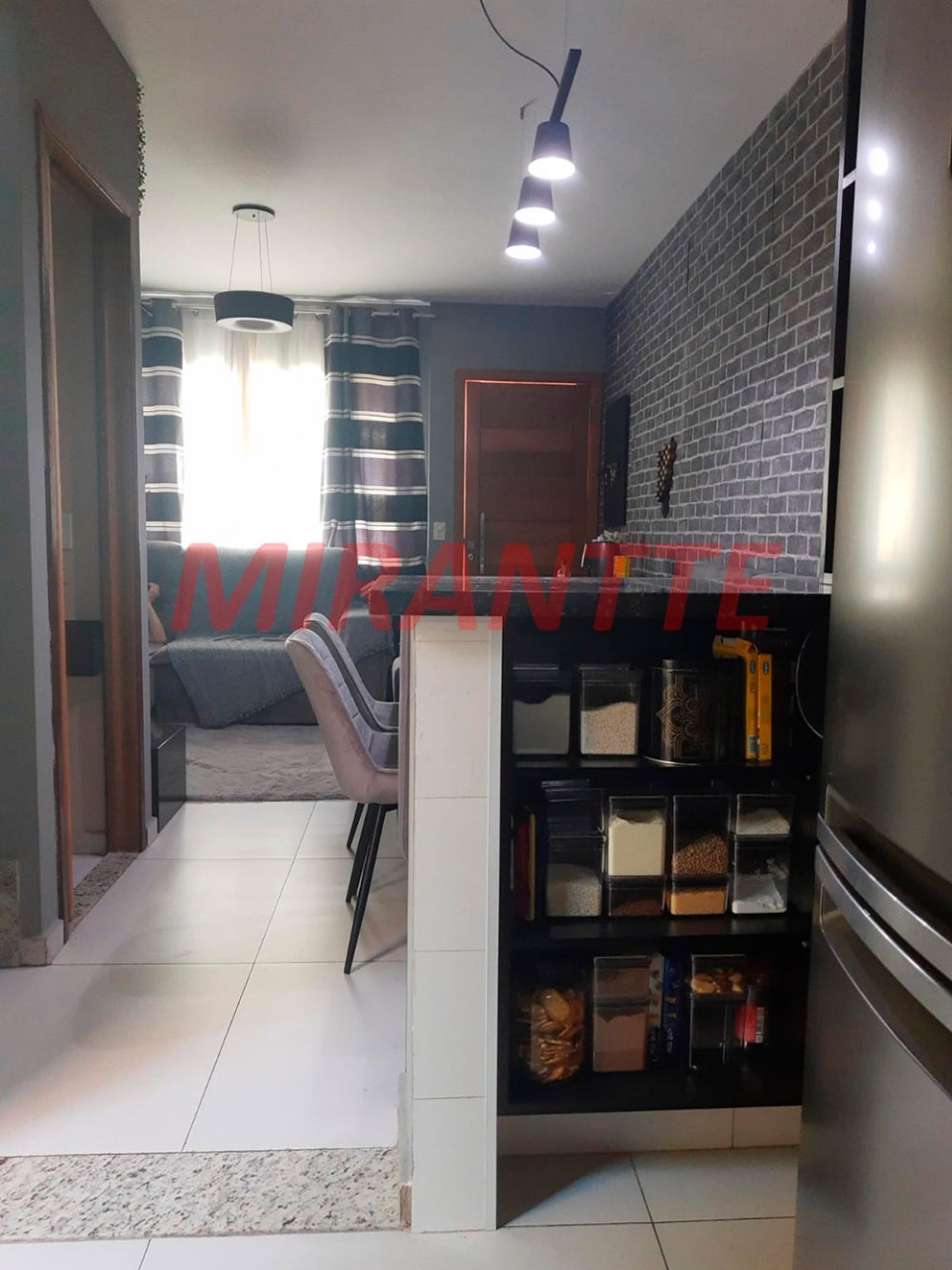 Cond. fechado de 63m² com 2 quartos em Água Fria