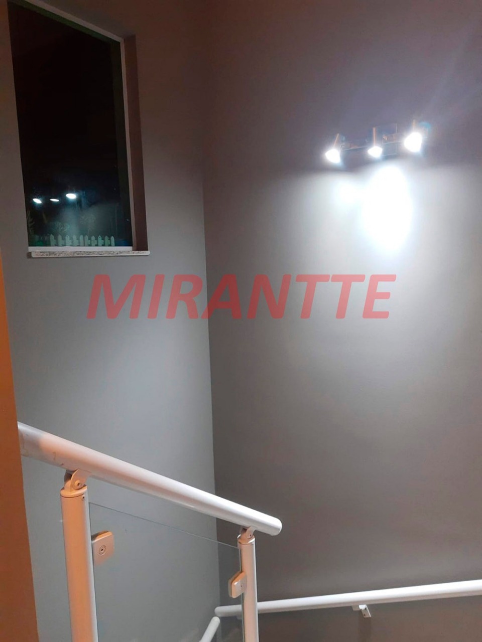 Cond. fechado de 63m² com 2 quartos em Água Fria