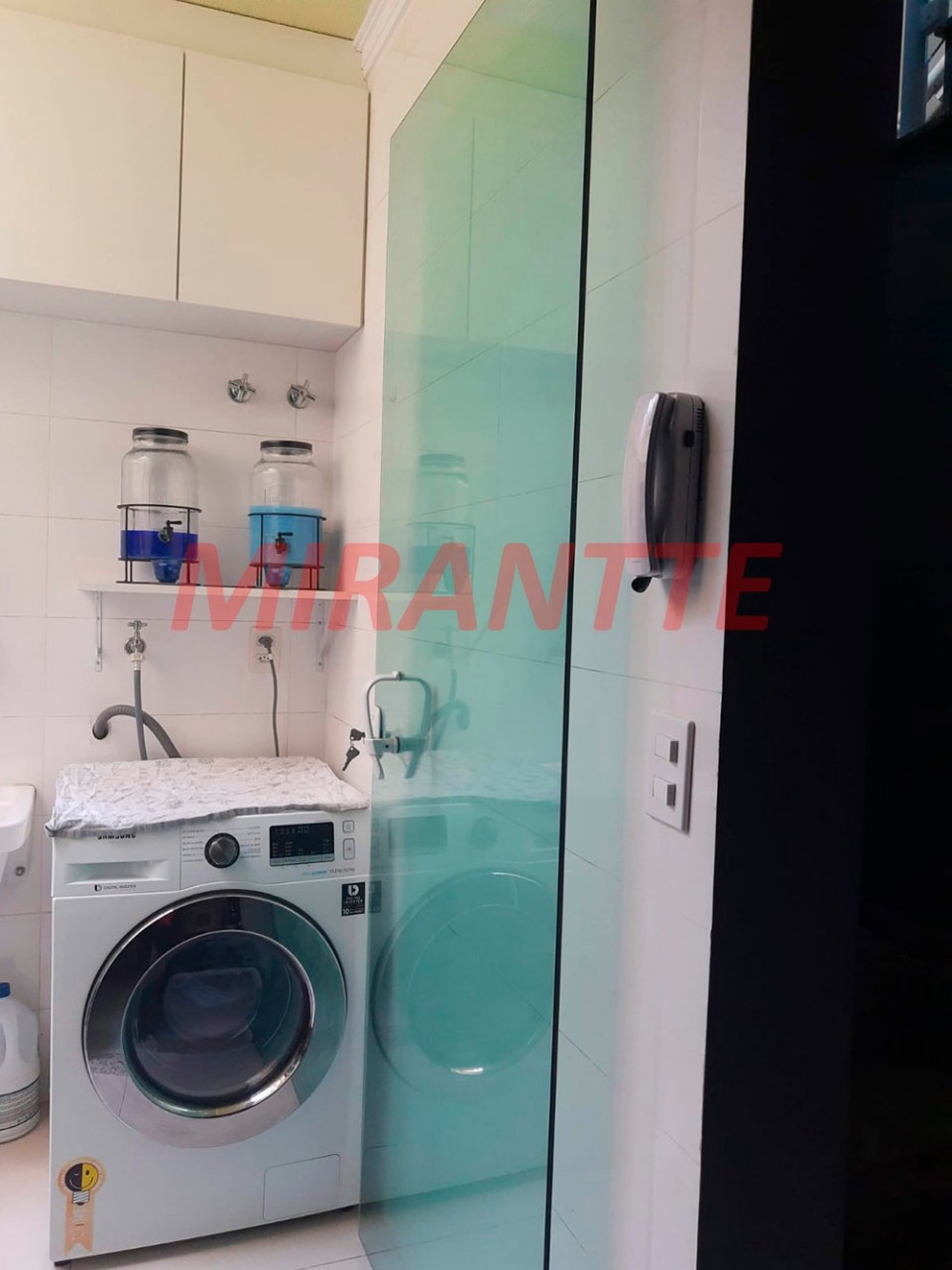 Cond. fechado de 63m² com 2 quartos em Água Fria