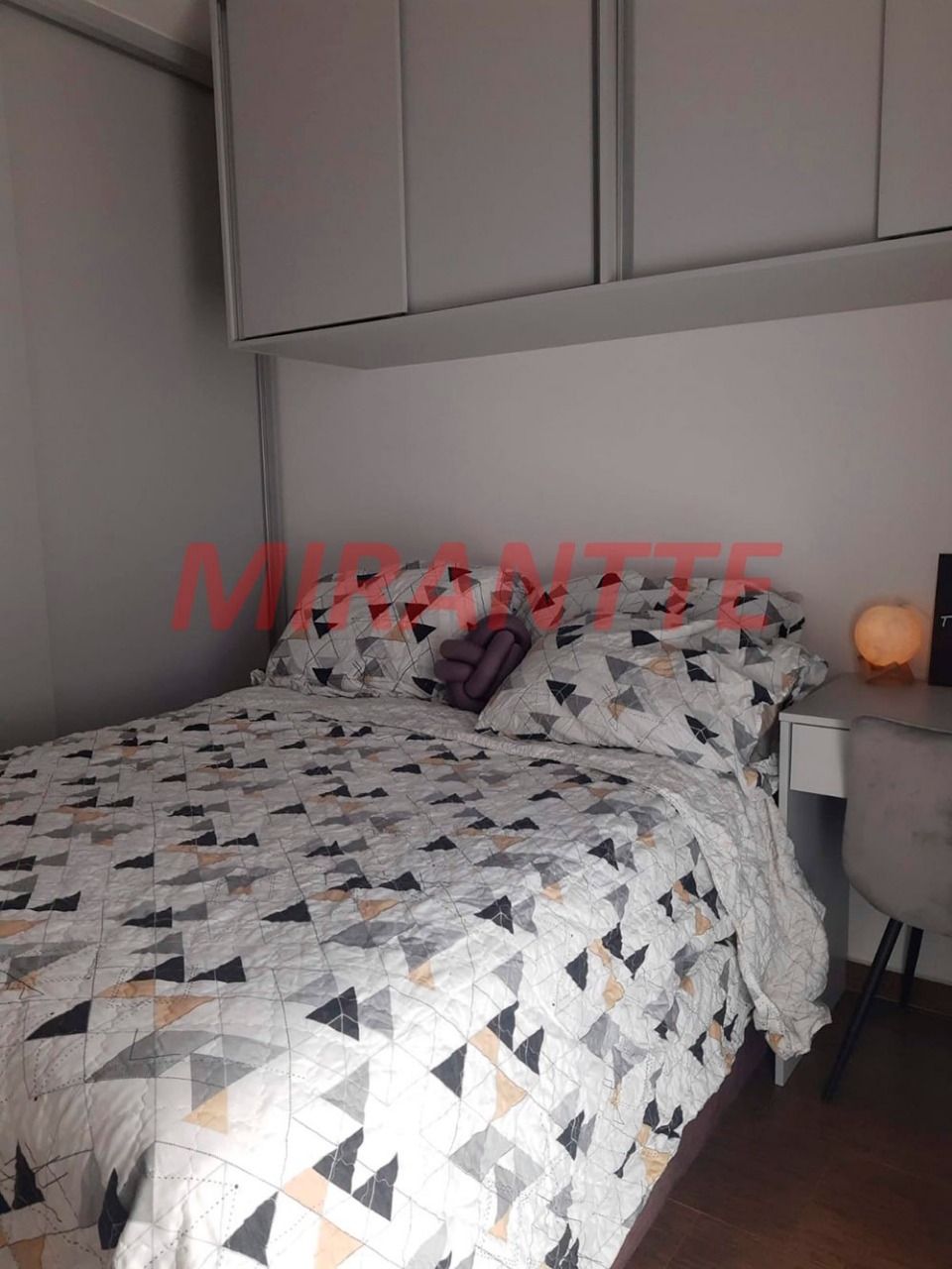 Cond. fechado de 63m² com 2 quartos em Água Fria