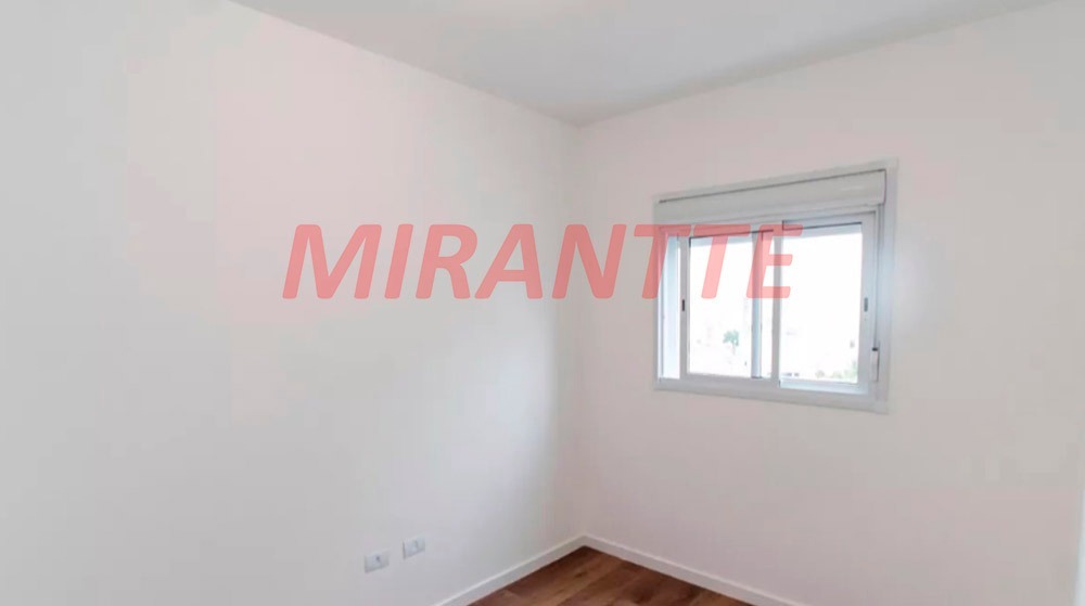 Apartamento de 38m² com 2 quartos em Vila Mazzei