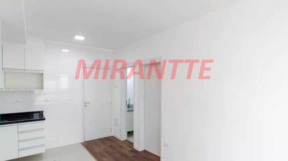 Apartamento de 38m² com 2 quartos em Vila Mazzei