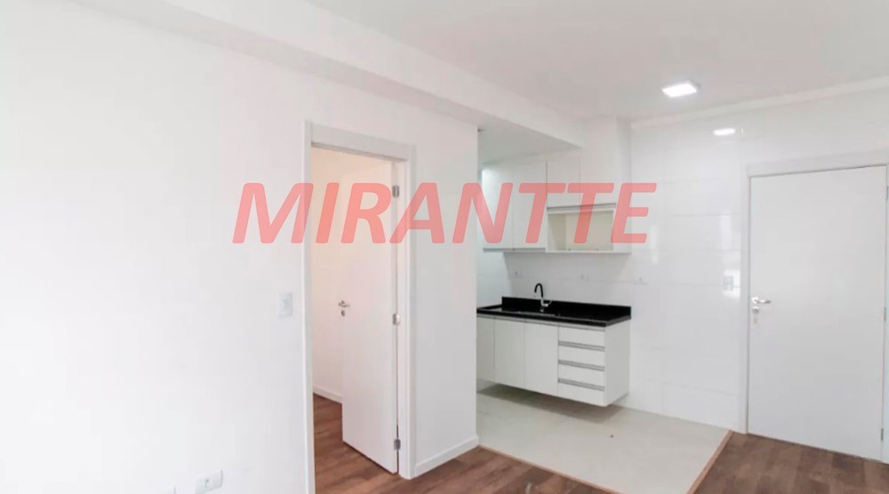 Apartamento de 38m² com 2 quartos em Vila Mazzei
