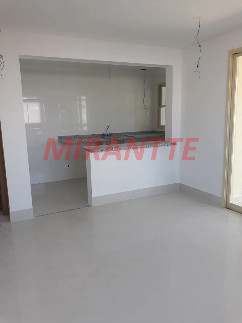 Apartamento de 76m² com 2 quartos em Santana