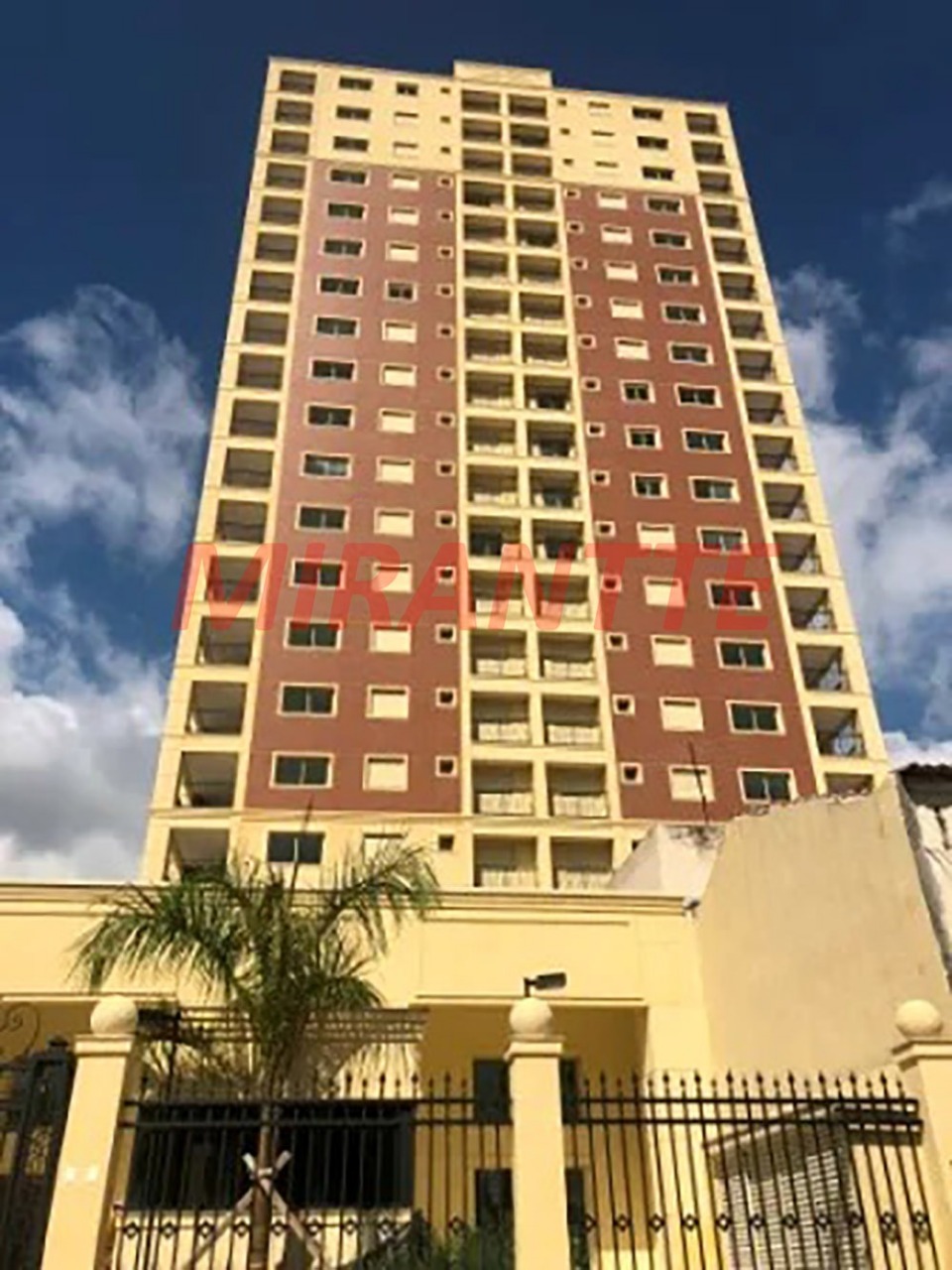 Apartamento de 76m² com 2 quartos em Santana