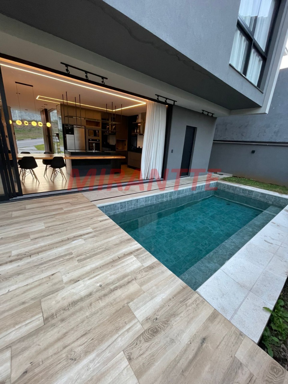 Casa terrea de 324m² com 3 quartos em Residencial Real Park
