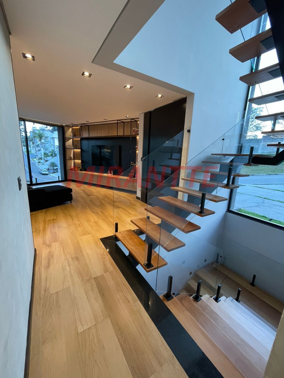 Casa terrea de 324m² com 3 quartos em Residencial Real Park