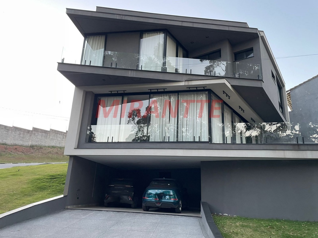 Casa terrea de 324m² com 3 quartos em Residencial Real Park