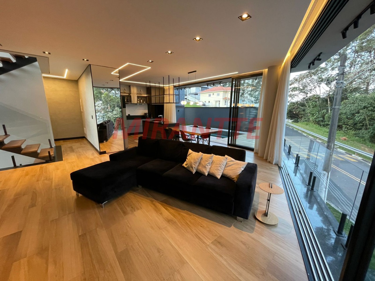 Casa terrea de 324m² com 3 quartos em Residencial Real Park