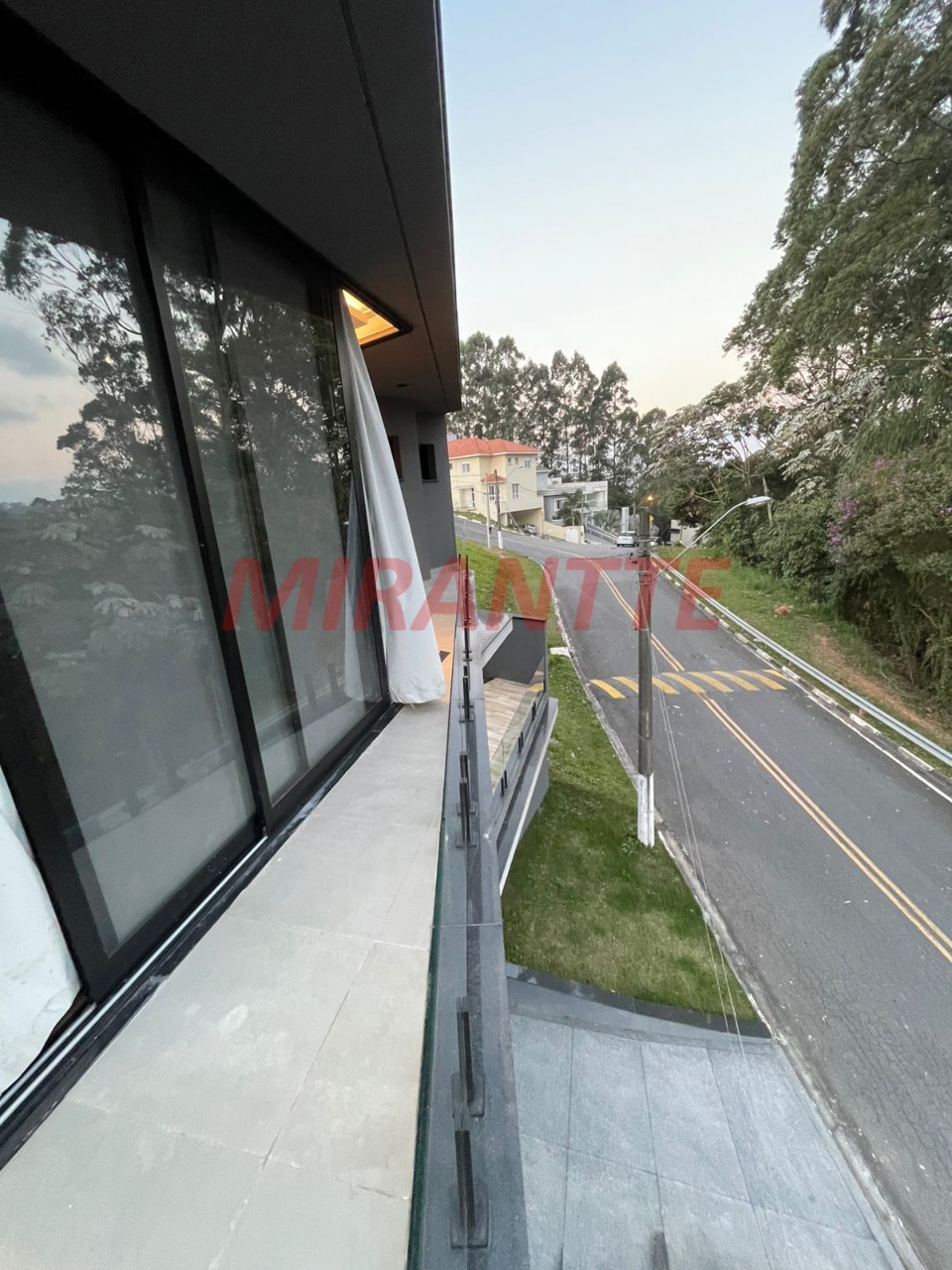 Casa terrea de 324m² com 3 quartos em Residencial Real Park