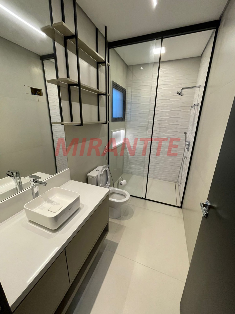 Casa terrea de 324m² com 3 quartos em Residencial Real Park