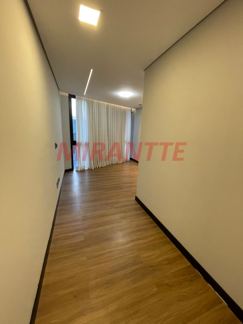 Casa terrea de 324m² com 3 quartos em Residencial Real Park
