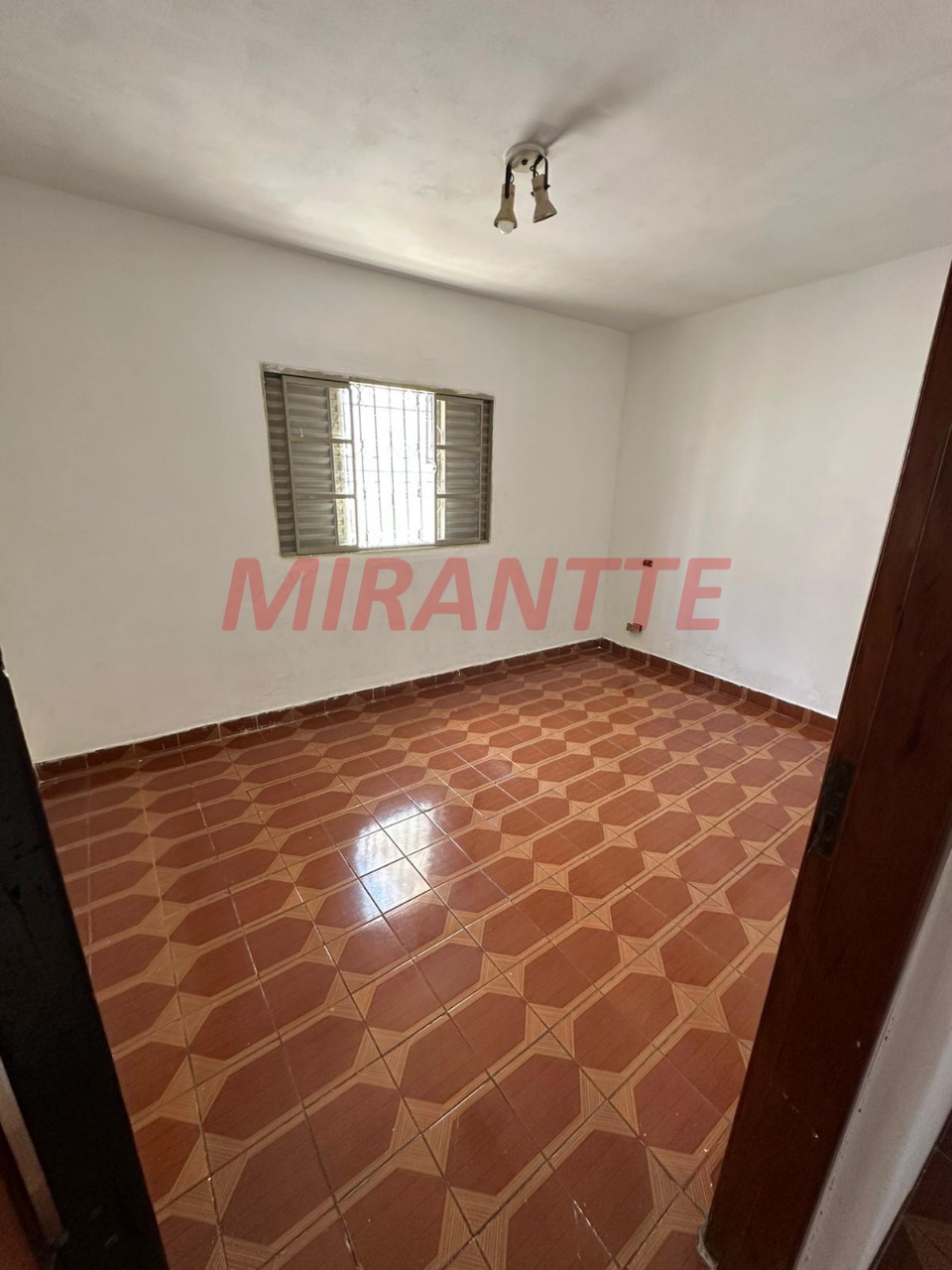 Casa terrea de 200m² com 3 quartos em Jardim Shangrilá (Zona Norte)
