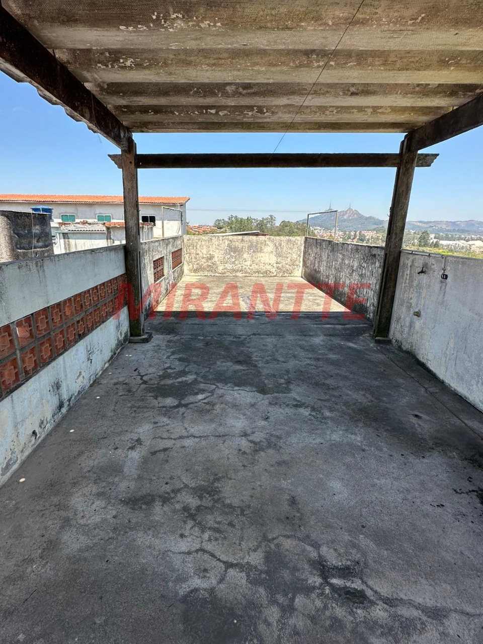 Casa terrea de 200m² com 3 quartos em Jardim Shangrilá (Zona Norte)
