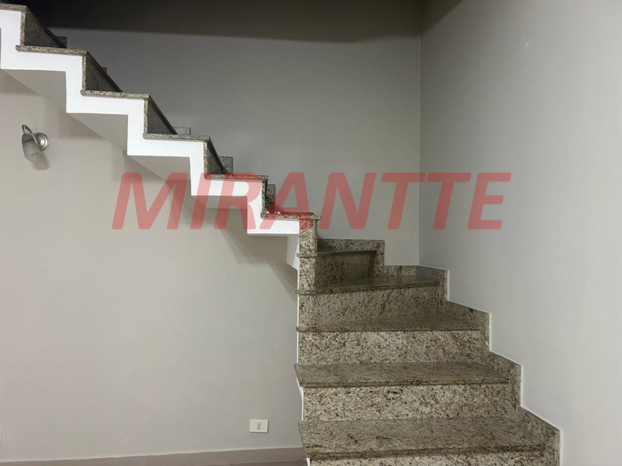 Sobrado de 104m² com 2 quartos em Vila Guilherme