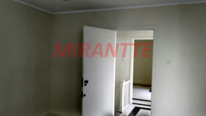 Sobrado de 257m² com 7 quartos em Santana