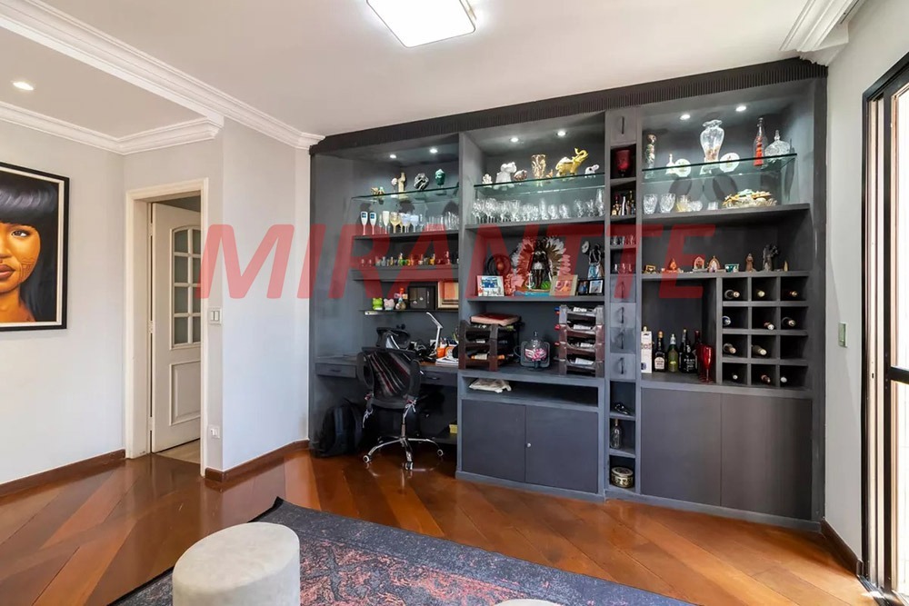Apartamento de 189m² com 3 quartos em Santana