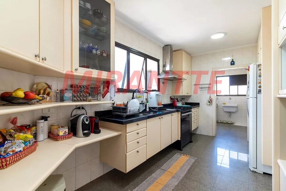 Apartamento de 189m² com 3 quartos em Santana