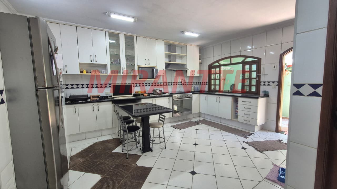 Casa terrea de 120m² com 3 quartos em Chora Menino