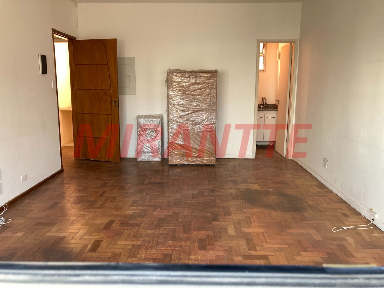 Conjunto comercial de 85m² em Vila Buarque