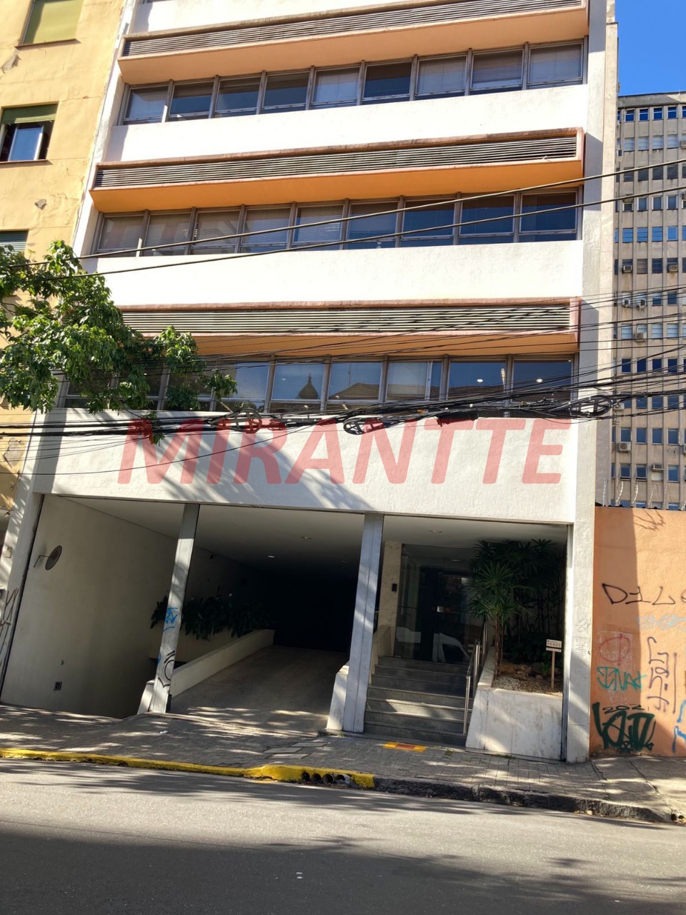 Conjunto comercial de 85m² em Vila Buarque