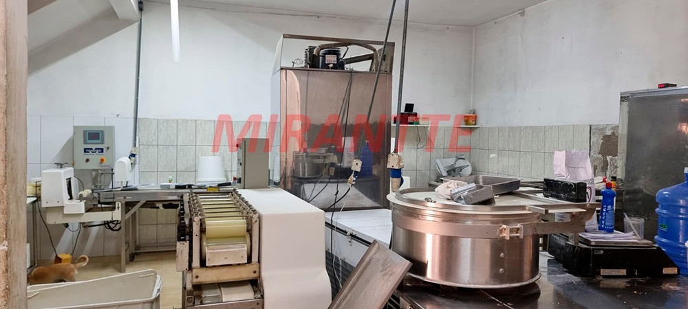 Casa terrea de 318m² com 5 quartos em Vila Nova Mazzei